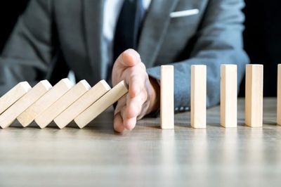 資本風(fēng)云 | 利潤增長靠炒股，方正證券遭外資、中國信達(dá)累計減持?jǐn)?shù)十億元